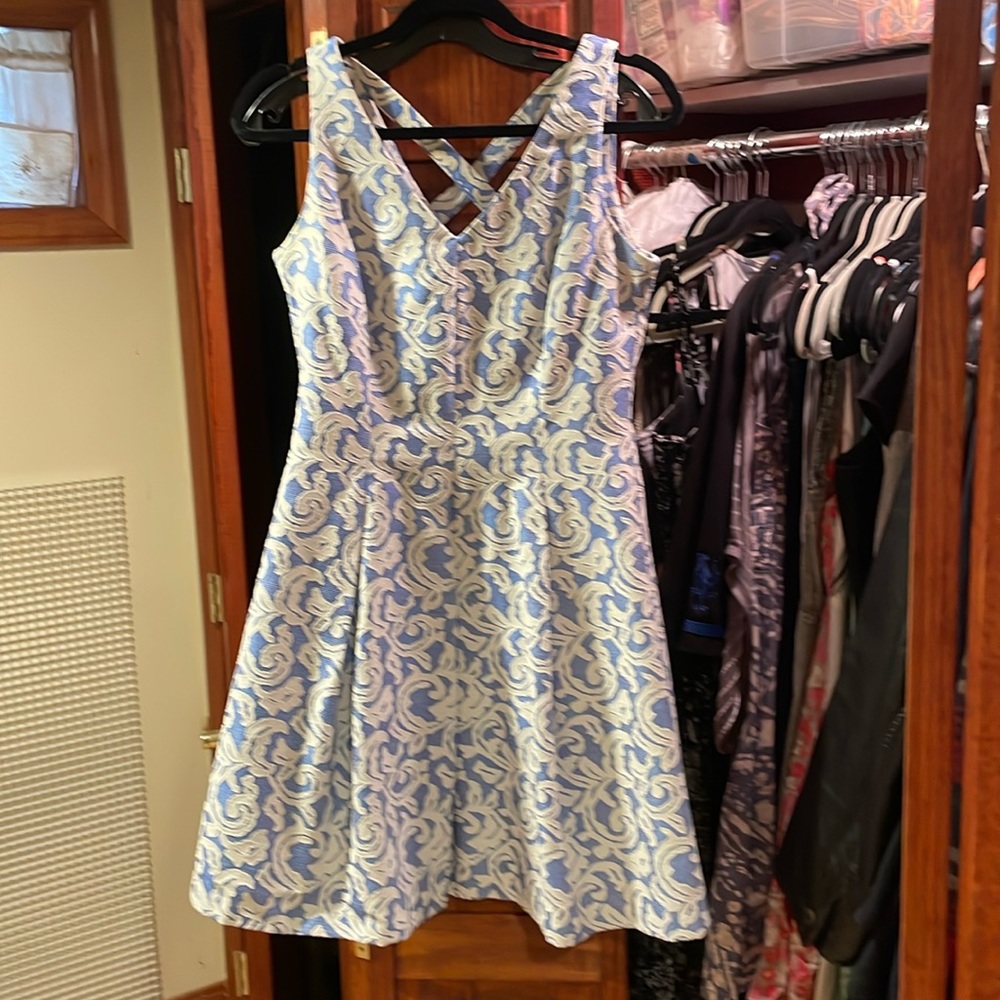 Women’s dress
